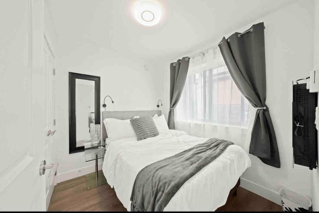 Entire New Cozy And Modern 2-Storey House 溫哥華 外观 照片